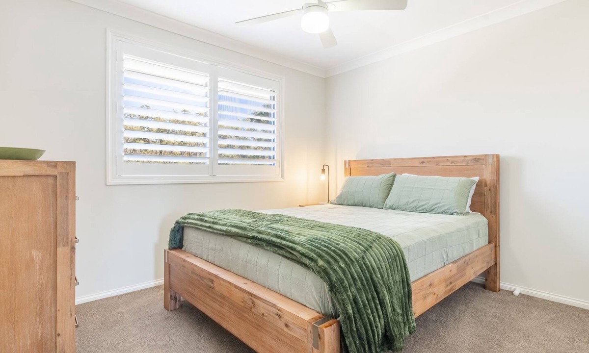 Fingal Bay House | 1/94 Rocky Point Rd - Duplex with Aircon, Foxtel and Short Walk To The Sports Club