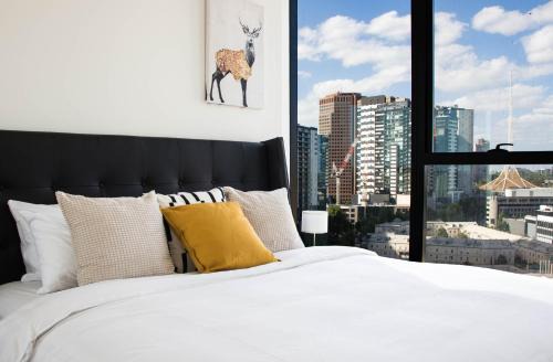 Southbank Apartment | 1 BRM, Southbank, Next to Crown, King Bed