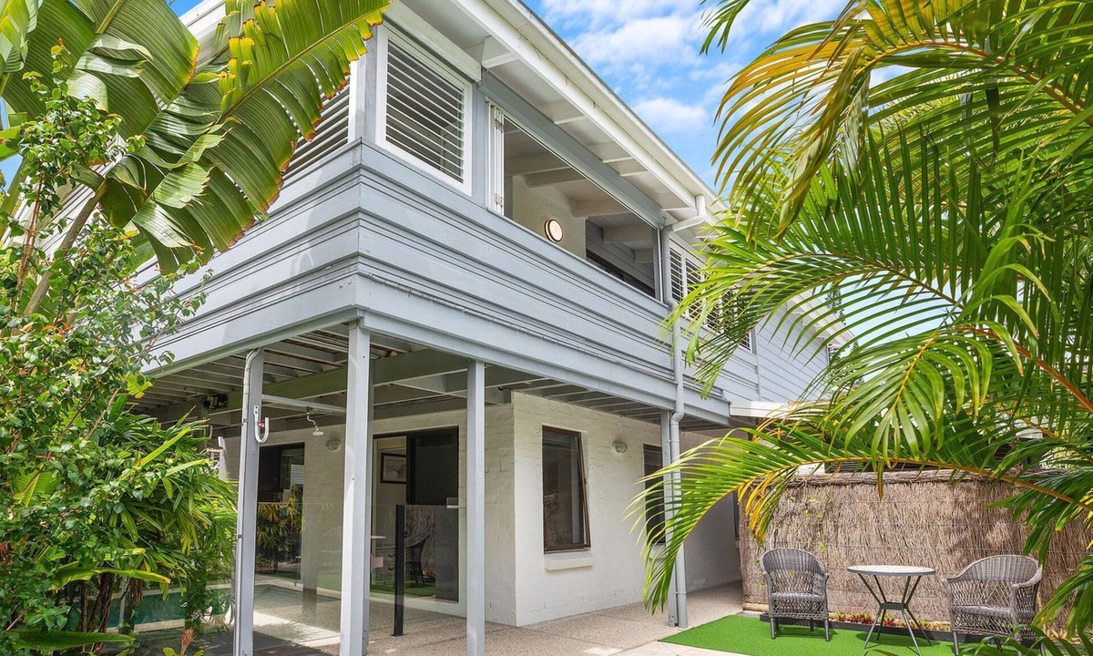 Sunshine Beach Apartment | 1 Hillridge, 6 Ferguson St - Coastal Retreat