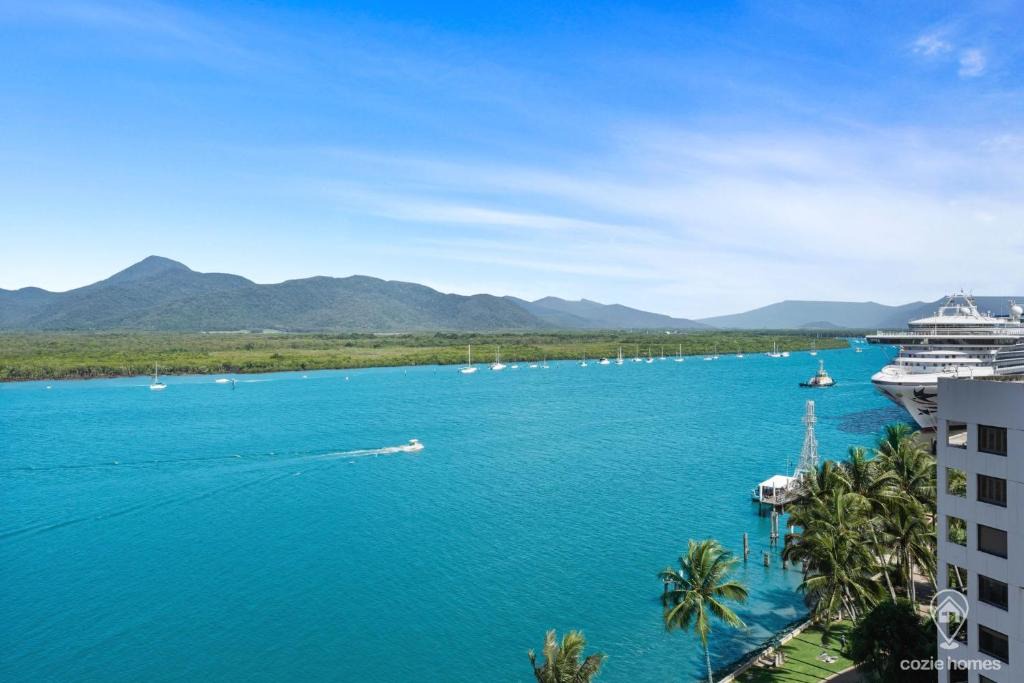 Cairns Central Business District House | 1101 Harbour Lights with Ocean Views