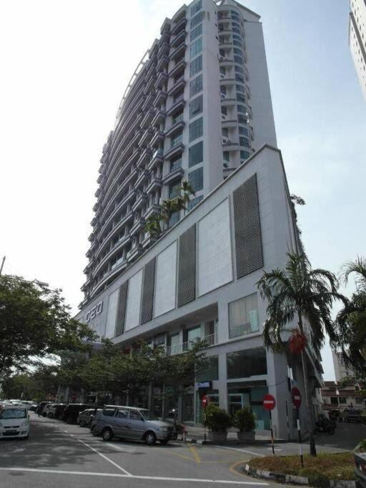 Seberang Paya Apartment | 12PAX 2Bathroom 20STEPS to Famous Kayu Restaurant
