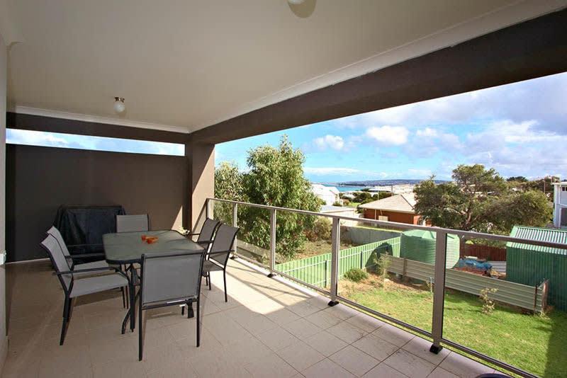Hayborough Apartment | 13 Elliot Ave - Pets Negotiable - BYO Linen