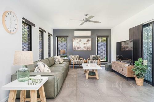 Point Vernon House | 14BCORSER - Humpback Hideawy
