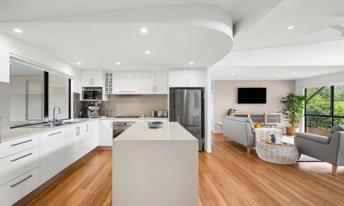 Yaroomba Resort | 153 Centenary Heights Road