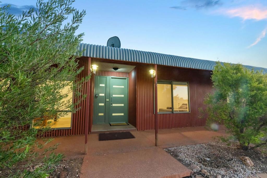 Exmouth House | 17 Skipjack Circle
