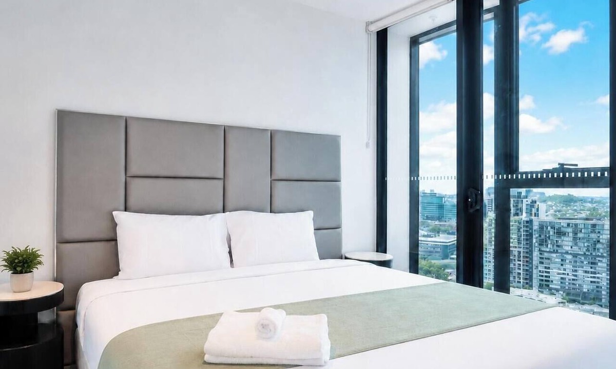 Fortitude Valley Apartment | 1BR Apt | Walk to Dining and Station + Pool