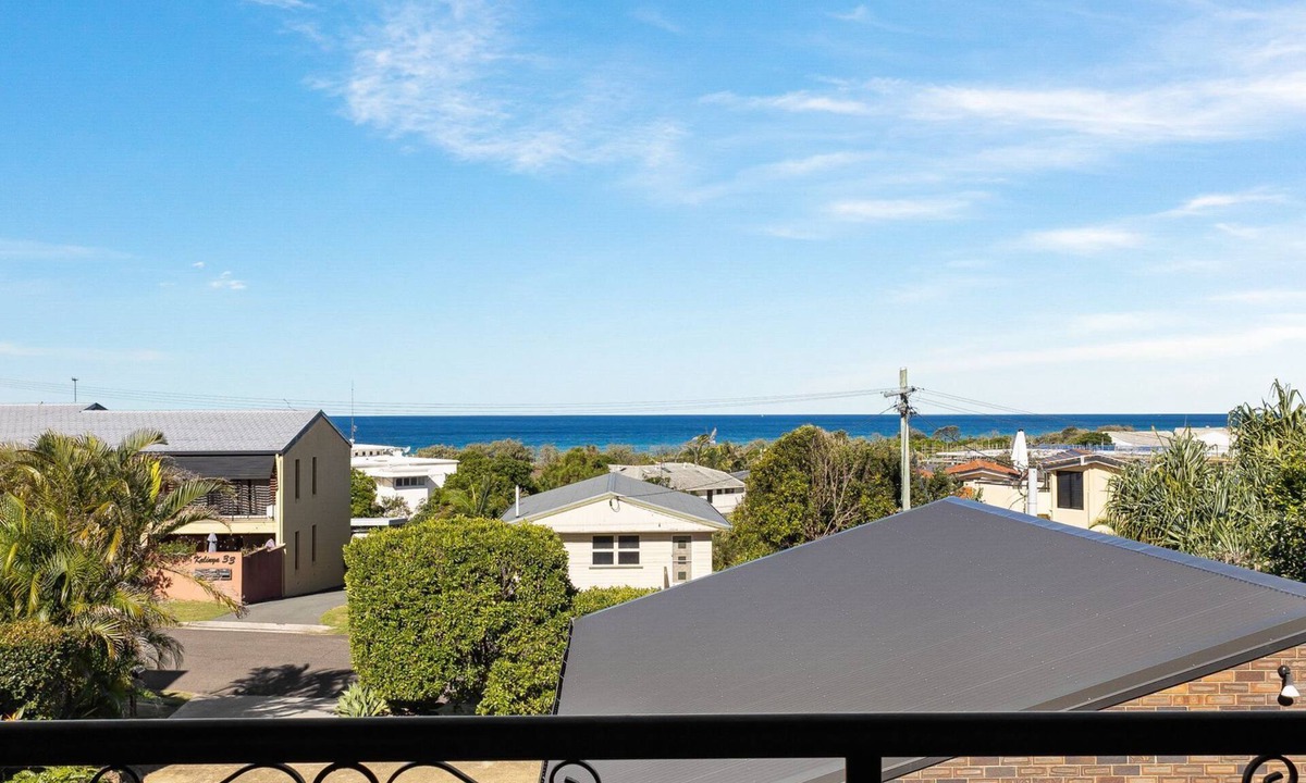 Peregian Beach Apartment | 2-54 "Tapaka" Avocet Parade, Peregian Beach