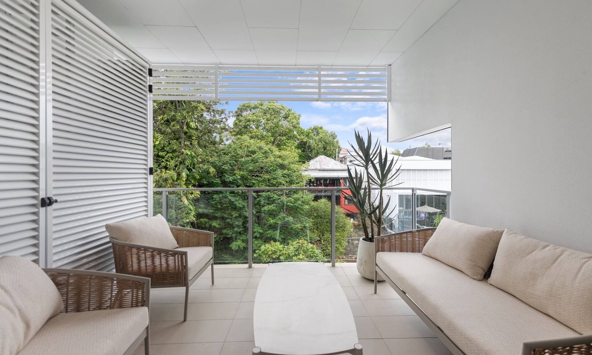 Teneriffe Apartment | 2-Bed Getaway with Shared Pool & BBQ Access