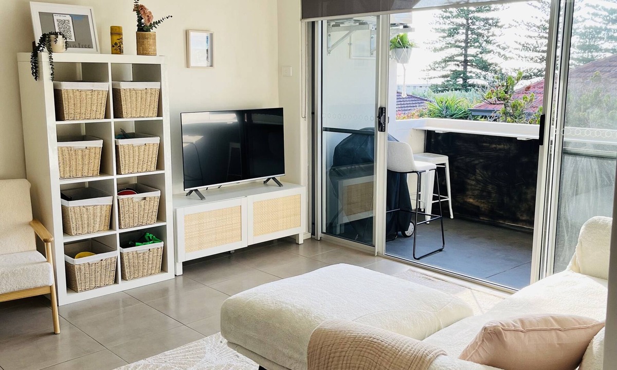 Cottesloe Apartment | 2 minute walk from the Waters Edge