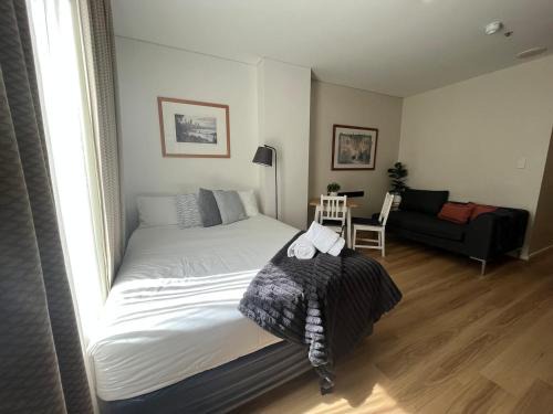 Perth Central Business District Apartment | 203 Cute as a Button wkitchen for 2CBD