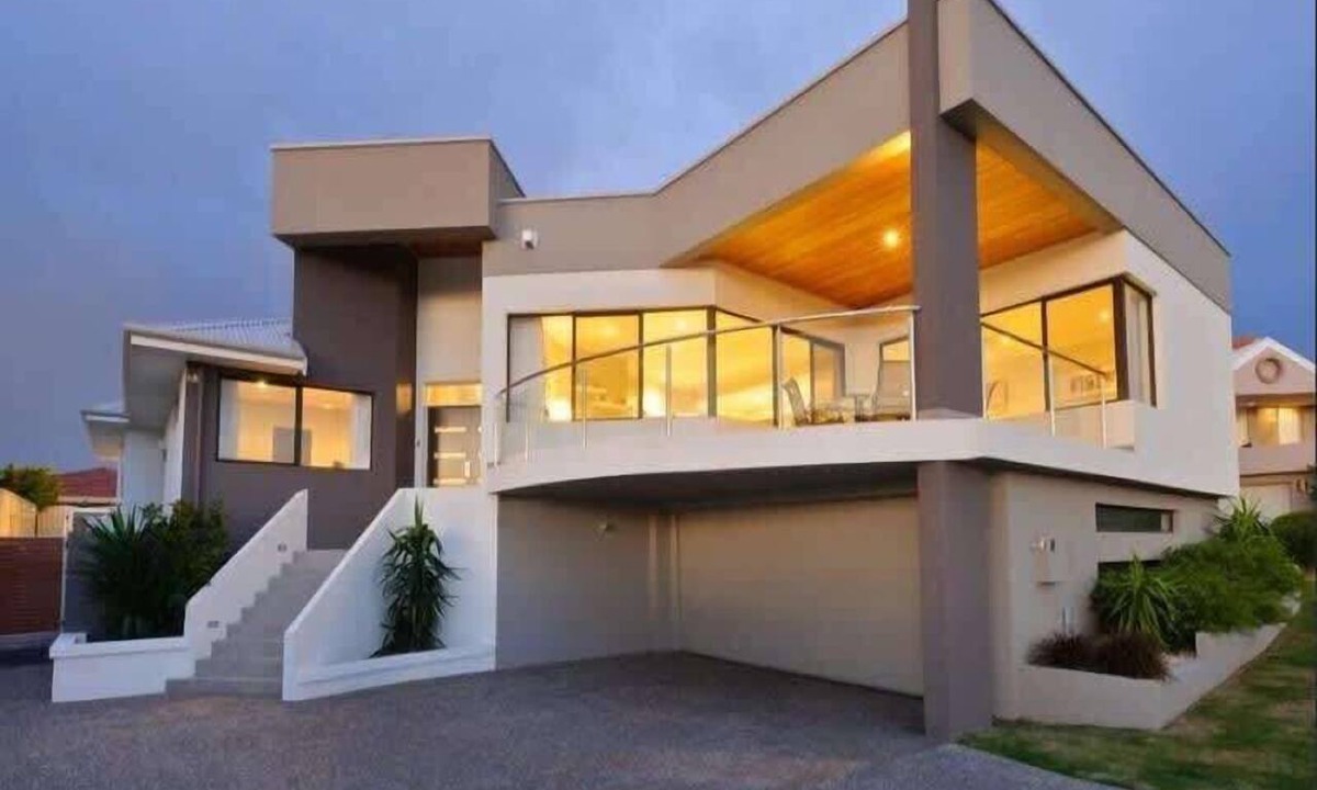 Ocean Reef House | 23 Coastline 3-Level Luxe Home Theatre &Pool House