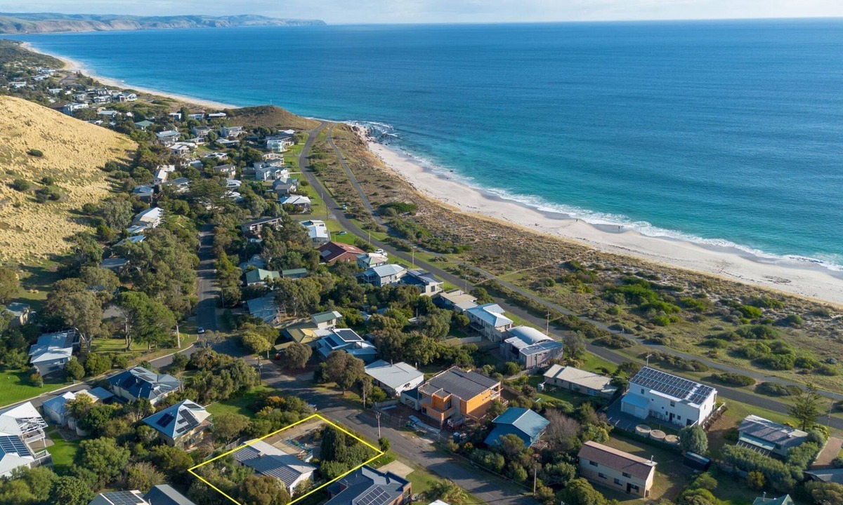 Carrickalinga House | 25 Elizabeth Crescent