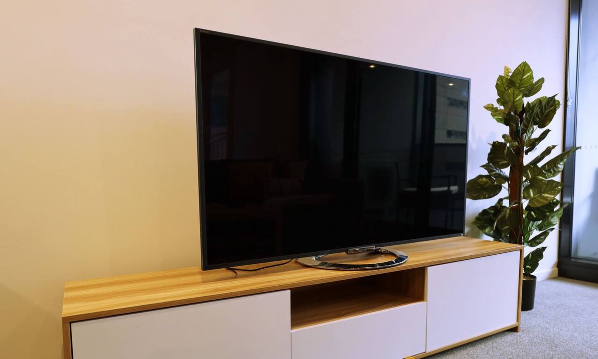 Phillip Apartment | 2bd 2bth - Chic Apt in Woden CBD