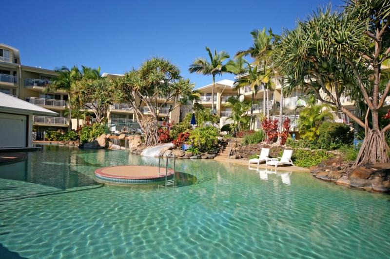 Alexandra Headland Apartment | 2BR Alex Beach Resort Apt Near Beach 317