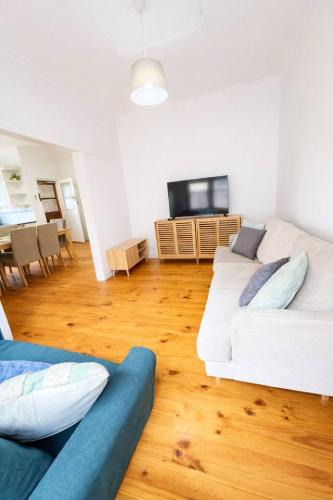 Largs North Apartment | 2BR Beachfront Escape in Largs North