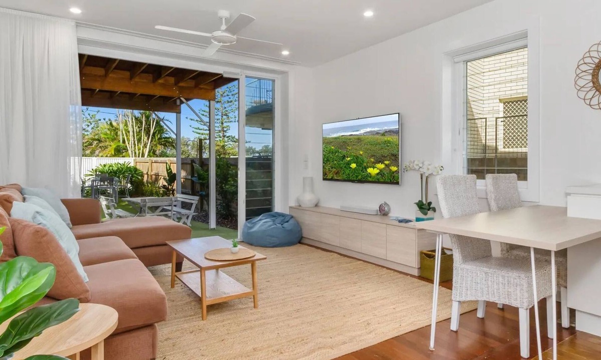 Kingscliff Apartment | 2br - Little Opulence Beach Villa on Marine