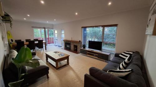 Floreat Villa | 3-Bedroom Floreat Home