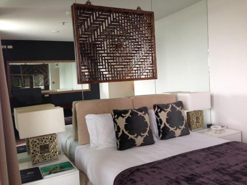 Cairns Central Business District Apartment | 302 Harbour View Cairns
