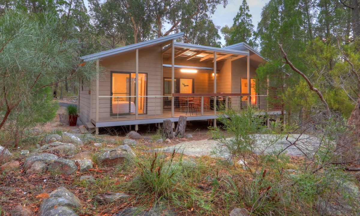Stanthorpe Cottage | 31 The Rocks