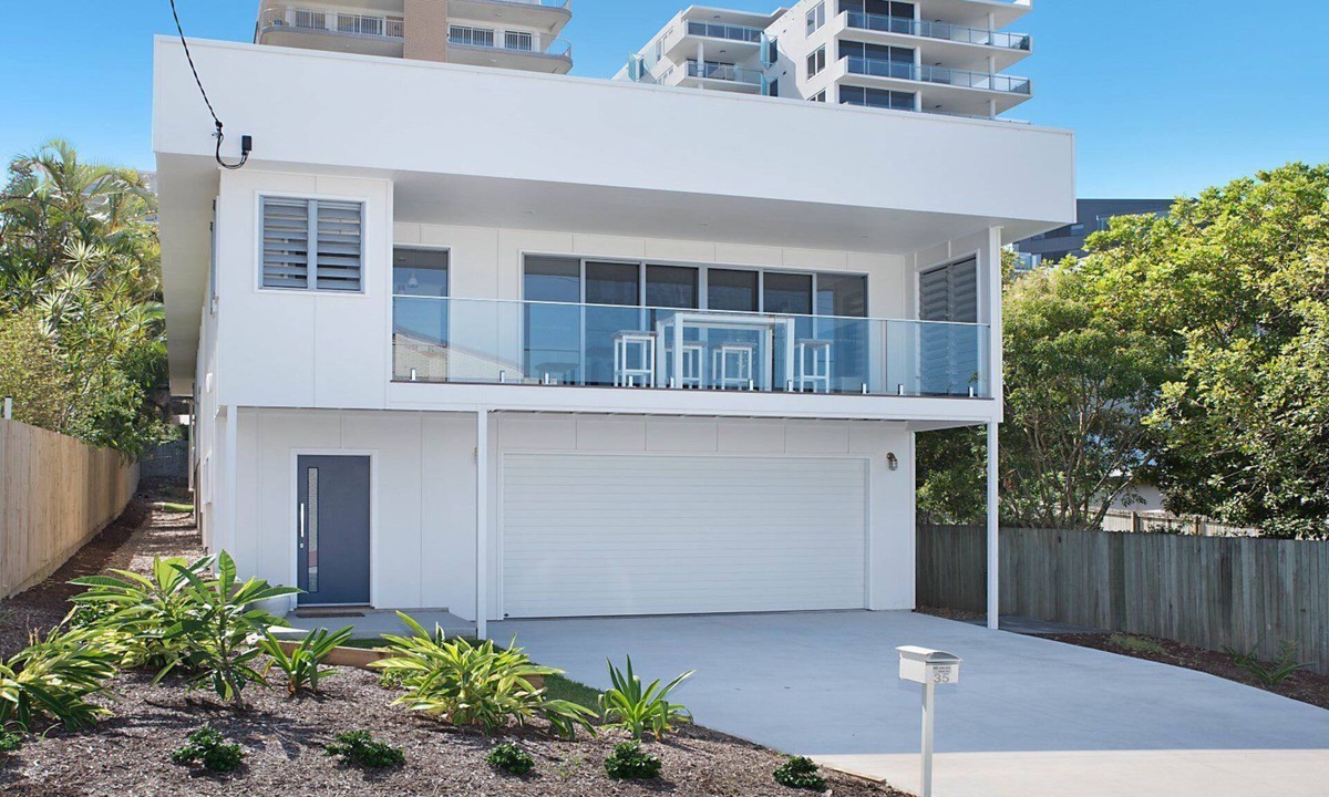 Kings Beach House | 35 Moreton Parade Kings Beach QLD