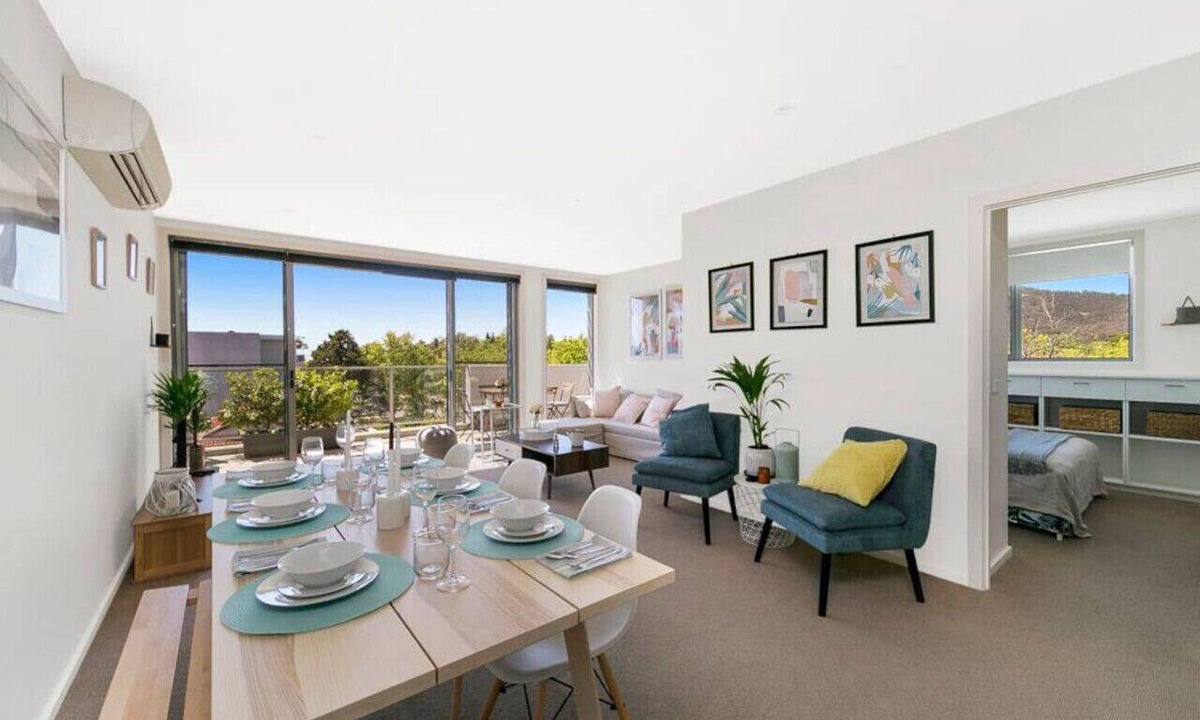 Braddon Apartment | 3BR Braddon Flat, 8 mins walk to CBD