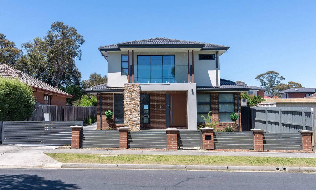 Forest Hill House | 4Bedrooms 3.5bath' with NETFLIX & NBN near Forest Hill Chase Shopping centre