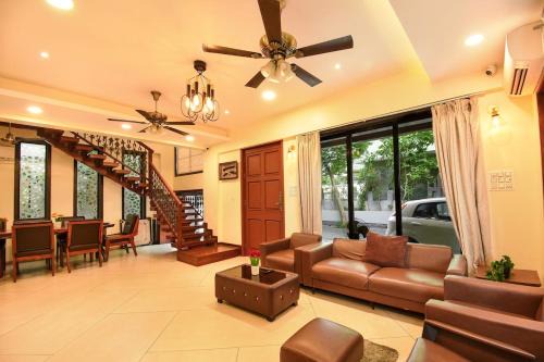 Parshwapuram Villa | 4BHK Pool Villa 2 in Lonavala by VLove Homes