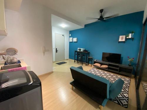 Sungai Buloh Apartment | 6 Nicely Design Studio direct Access to MRT