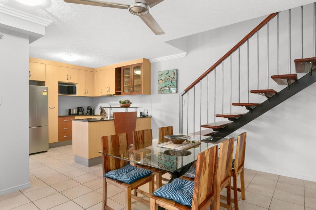 Cairns Central Business District Apartment | 604 Chic City Apartment with Water Views