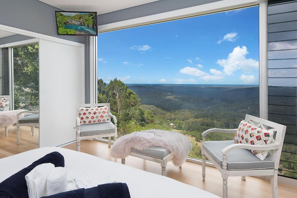 Balmoral Ridge House | 629 Balmoral Ridge