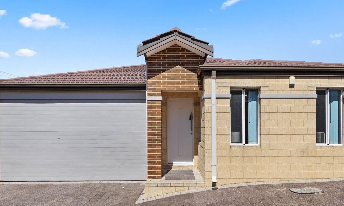 Balga Villa | 78 Modern Comforts Quiet Charm 3BR 2BA + Parking