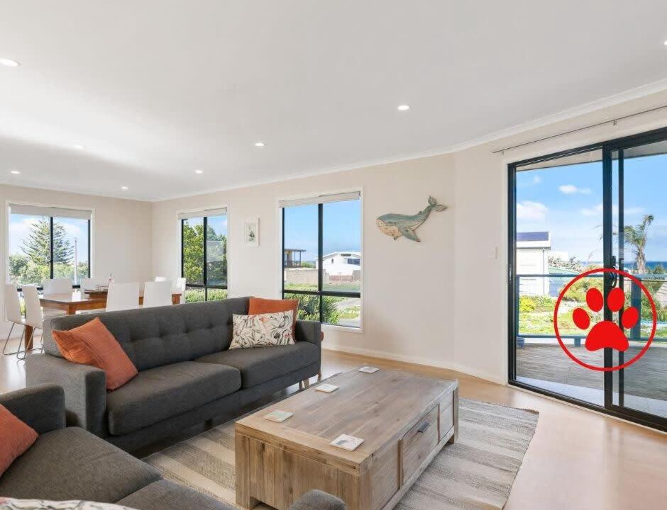 Goolwa Beach House | 8 Corcoran Avenue - BEACH SEAS THE DAY