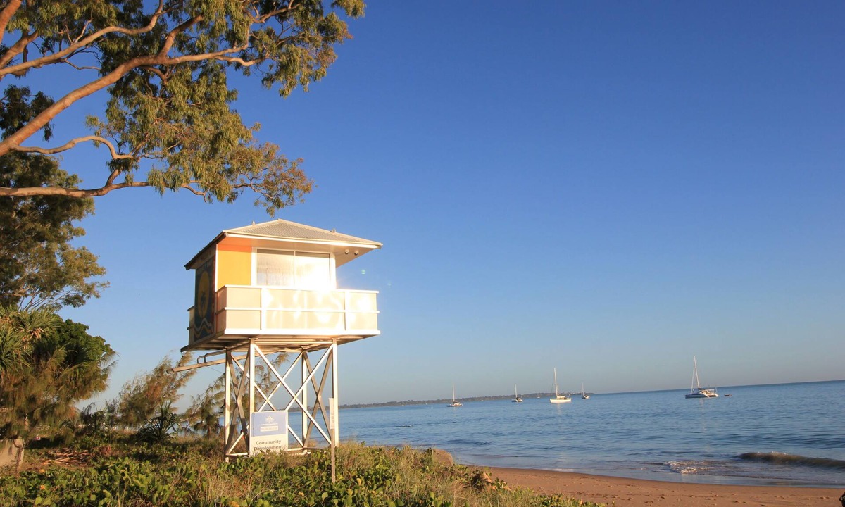 Torquay Apartment | 85 on Cypress - Beachside luxury upstairs apartment