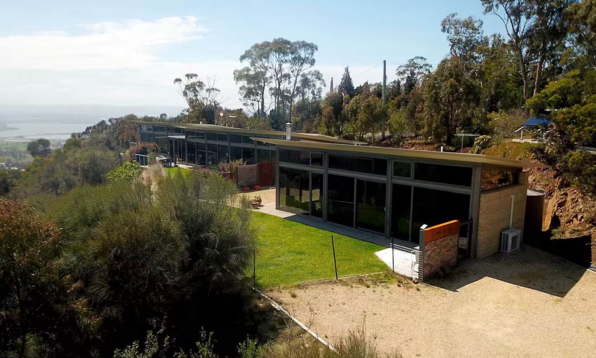 Mount Rumney Apartment | A Birds Eye View