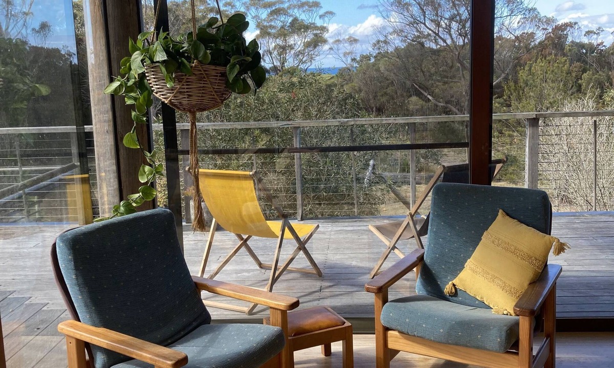 Bournda House | A peaceful ocean inspired oasis nestled in the Bournda National Park.
