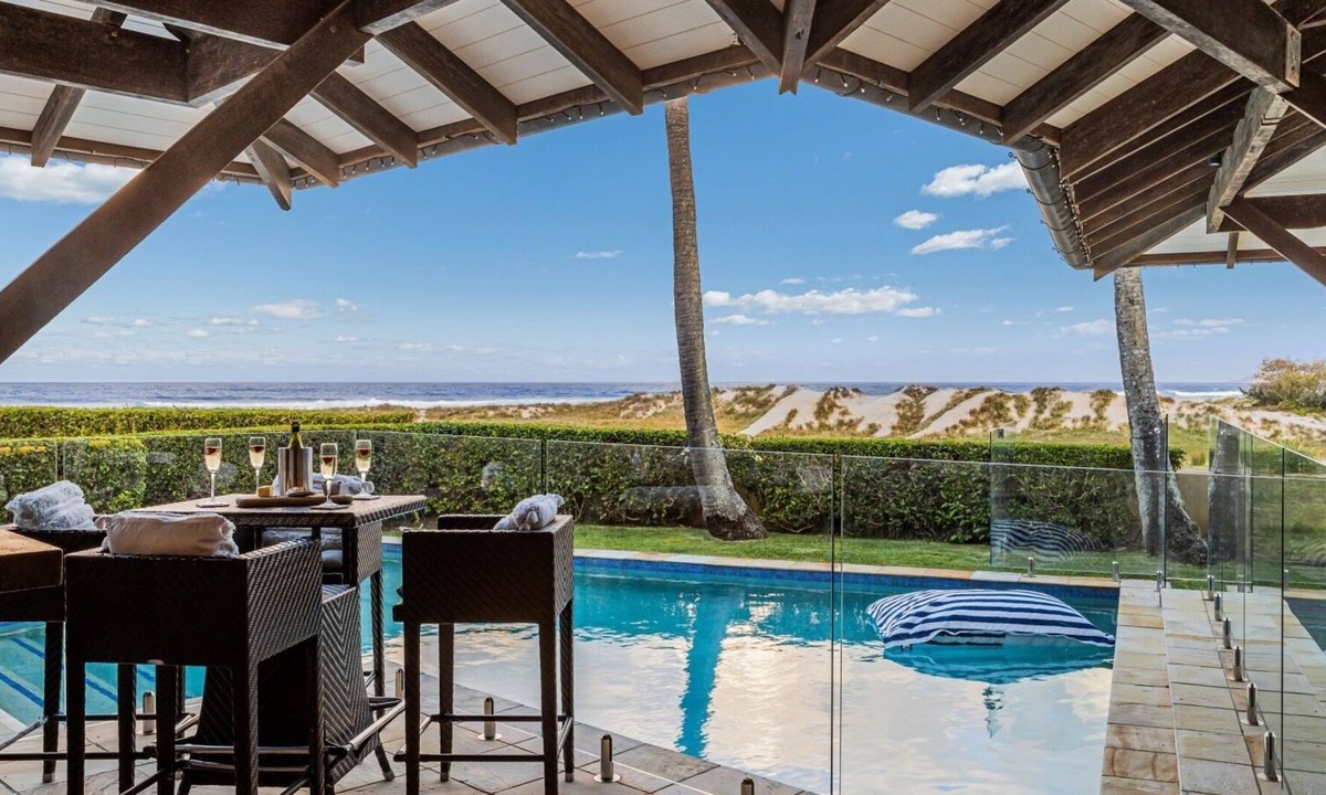 Currumbin House | “A SUMMER’S PLACE” Absolute Beachfront Currumbin Home