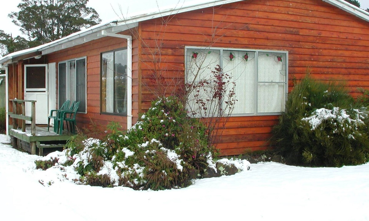 Promised Land Cottage | AAA Granary Accomm -Rose 4 bedroom Cottage