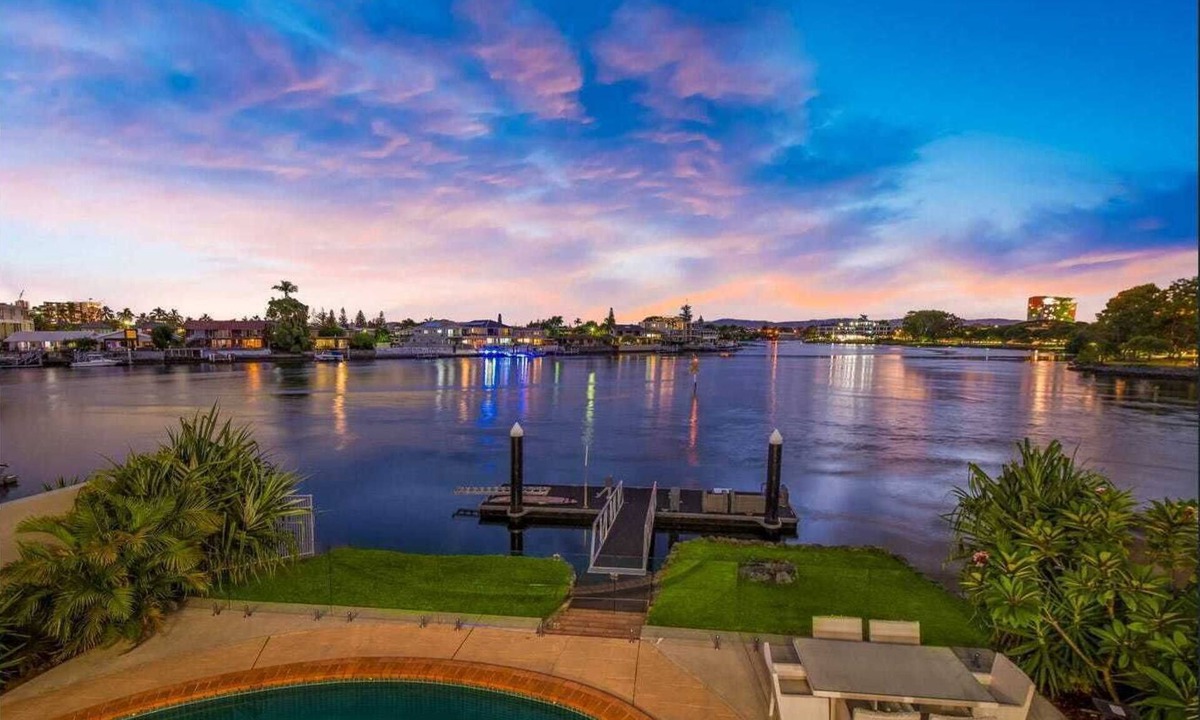Surfers Paradise House | ABSOLUTE WATERFRONT MANSION - SURFERS PARADISE CHEVRON ISLAND