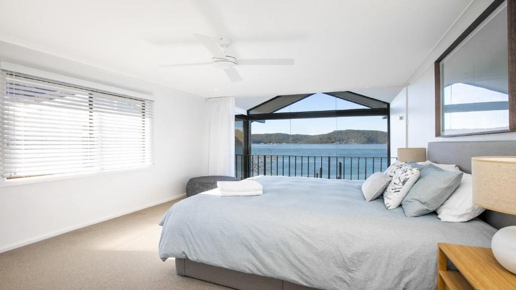 Wagstaffe House | Absolute Waterfront at Wagstaffe