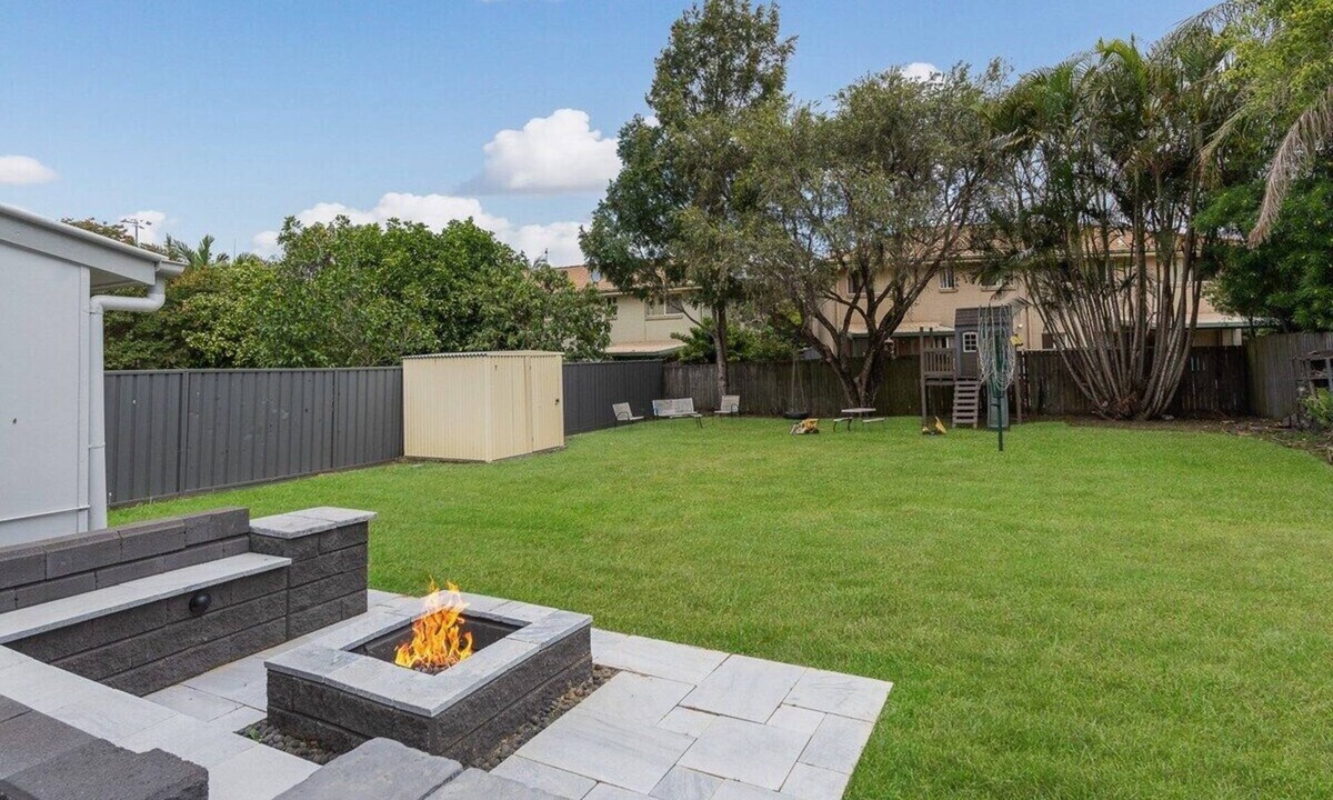 Acacia Ridge House | Acacia Ridge Cottage By Humble Abode