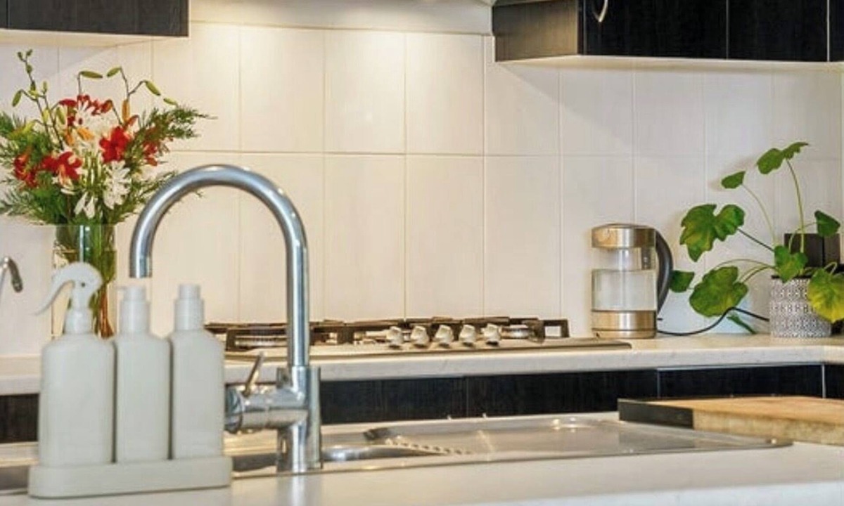 Mount Barker House | Adelaide Hills Escape, Scenic Views, Winery & City