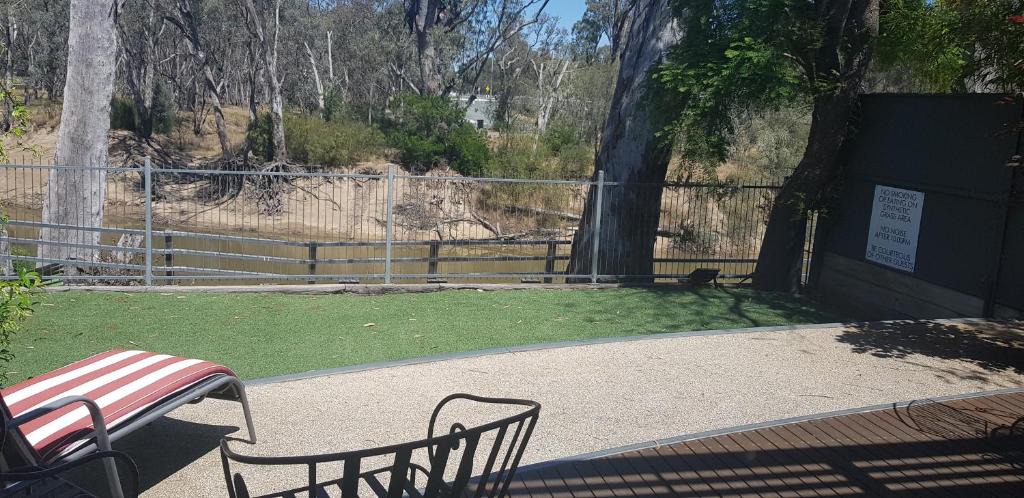 Echuca Apartment | Adelphi Apartment 6 Riverview 2 BDRM, 1BDRM or 6A King Studio Riverview both with balconies