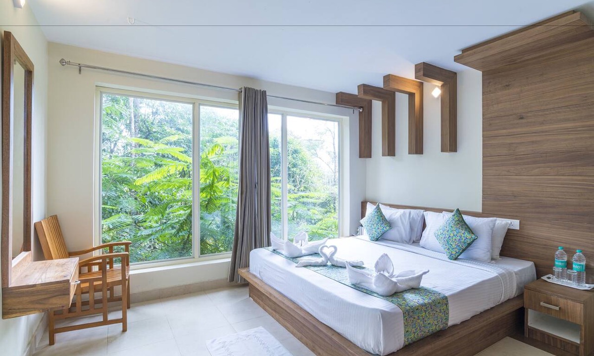 Vythiri Hotel | Adithya Nature Resort & Spa