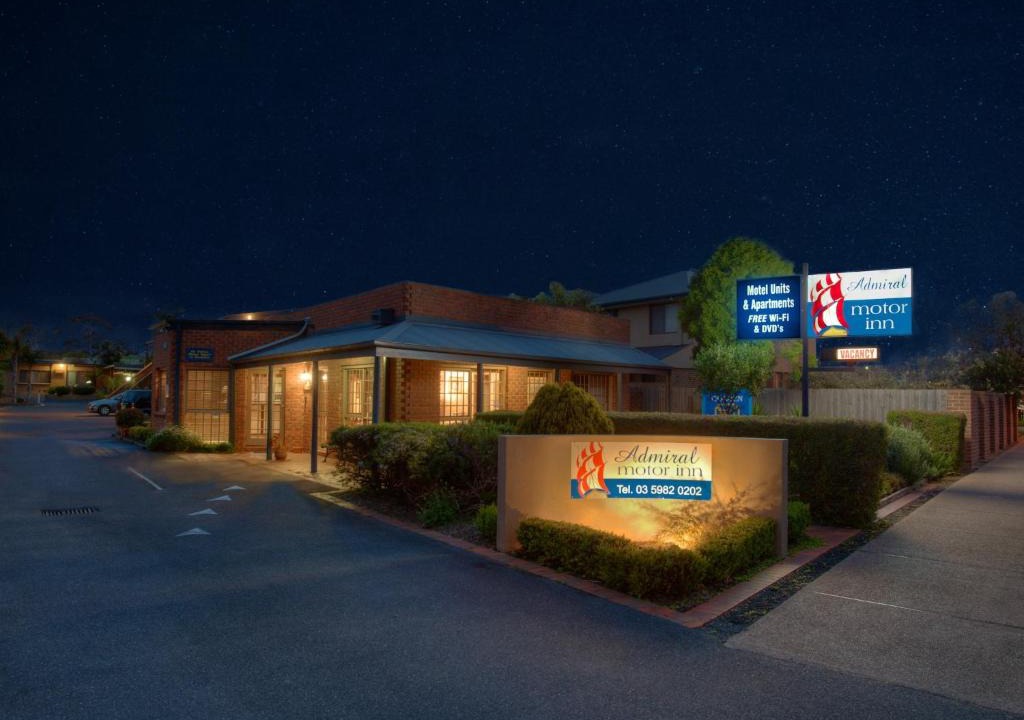 Rosebud Hotel | Admiral Motor Inn