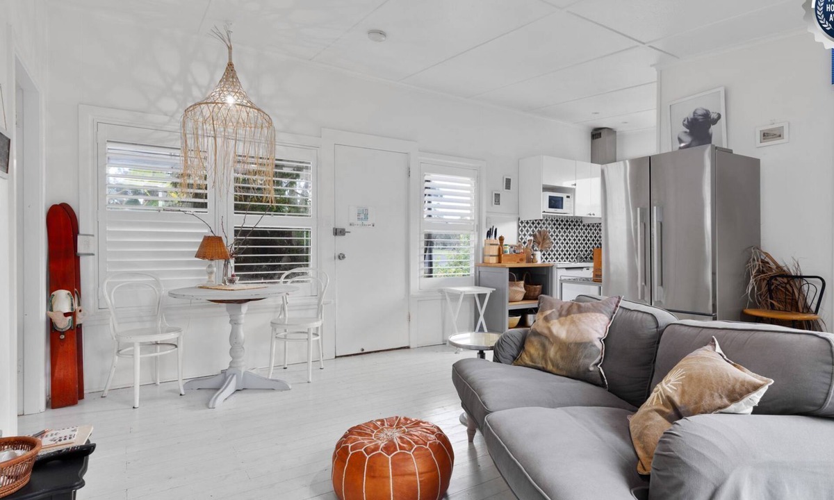 Erowal Bay House | Adrift - Pet-friendly - 5 min Walk to Bay - Rustic Charm
