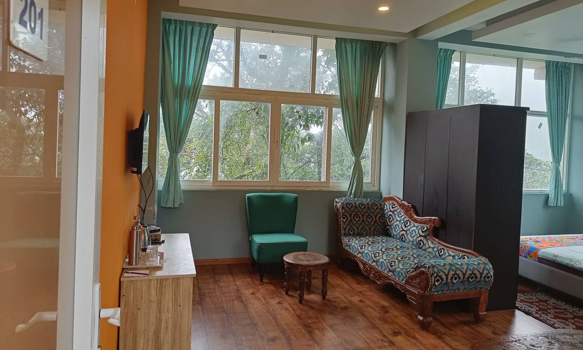 Valparai Bed & Breakfast | AGB Homestay