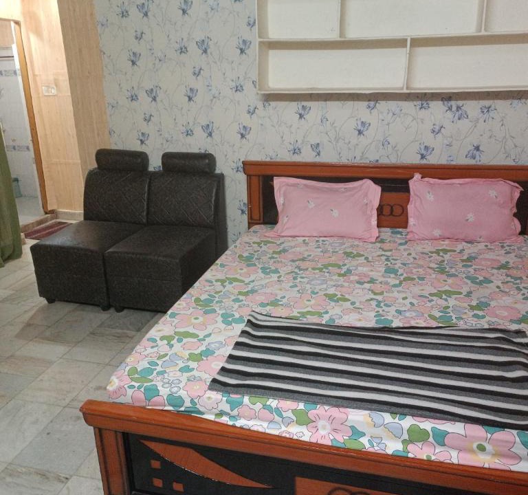 Kukatpalli Apartment | Air Conditioned studio room with complete kitchen