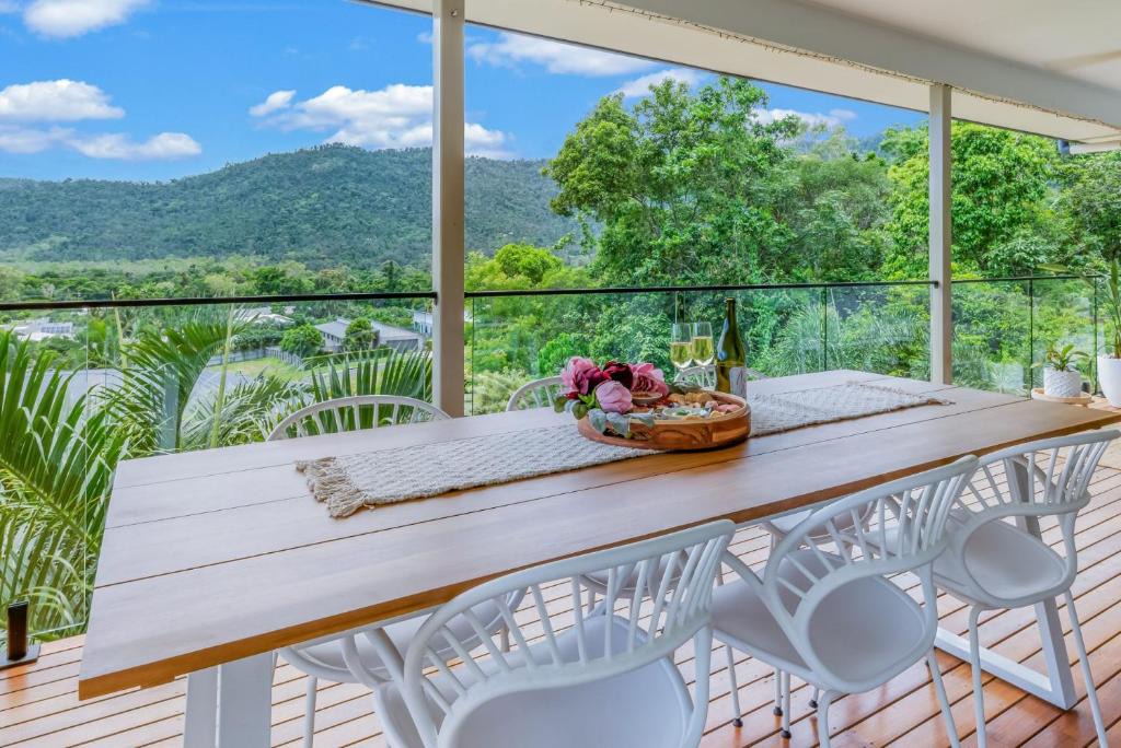 Jubilee Pocket House | Airlie Abode