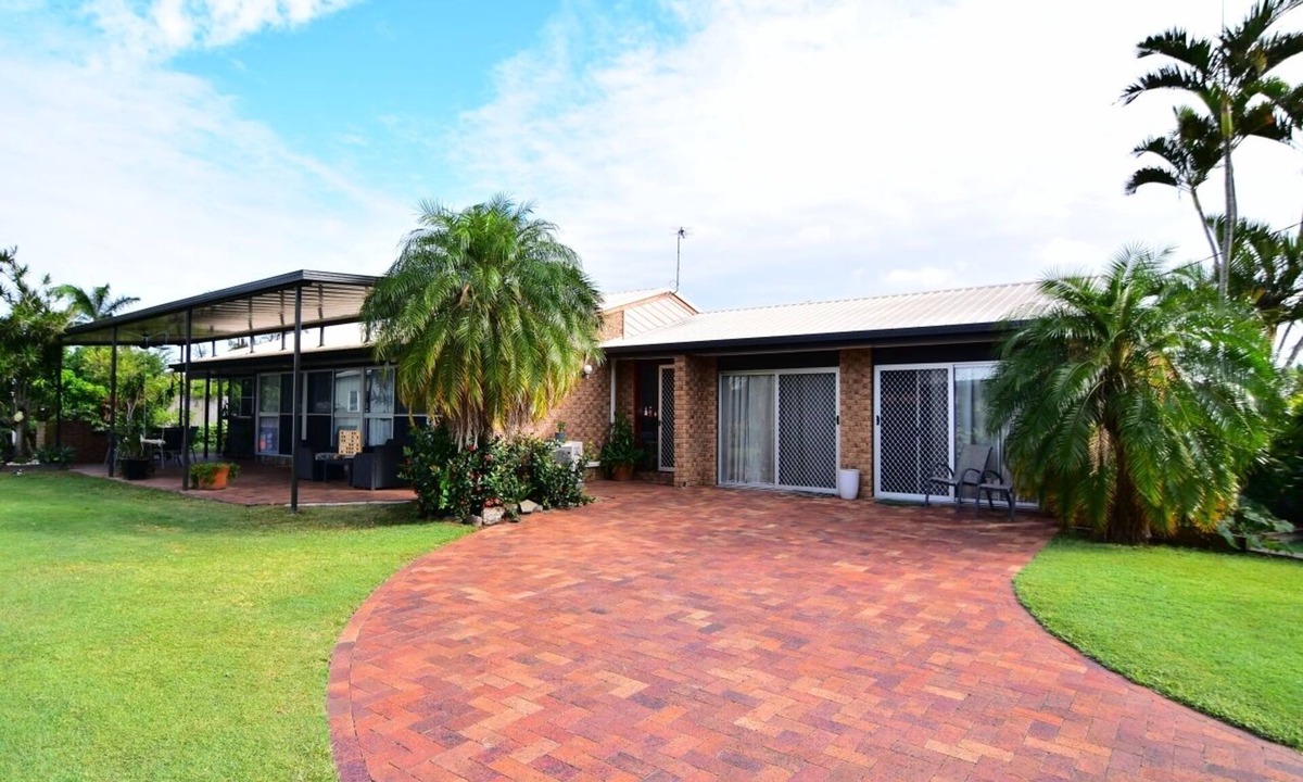 Point Vernon House | All Accessible Holiday/STA Accommodation Hervey Bay