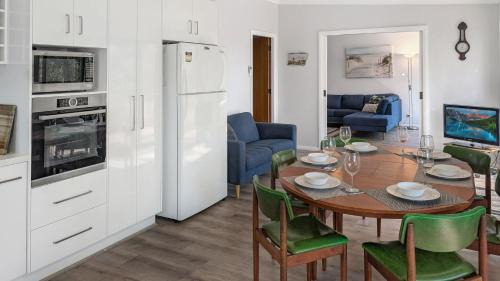Hyams Beach House | All Decked Out at Hyams Beach by Experience Jervis